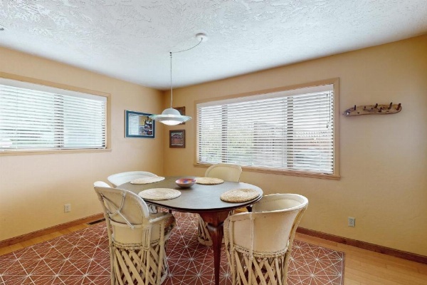 Humboldt Bay Retreat image 11